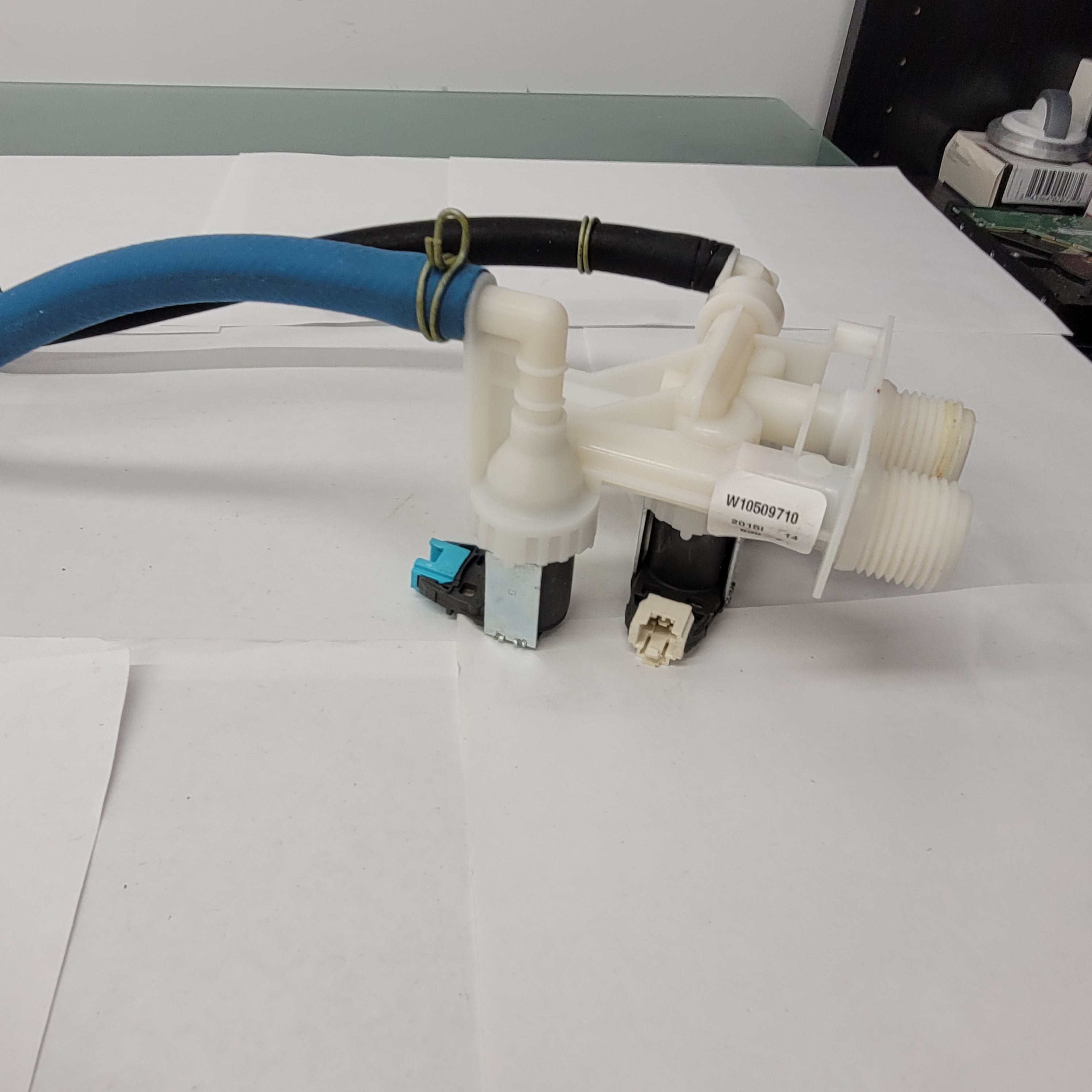 Whirlpool Washer Water Inlet Valve and Hose Assembly W10599356 W10509710 Whirlpool Washer Water Inlet Valve and Hose Assembly W10599356 W10509710